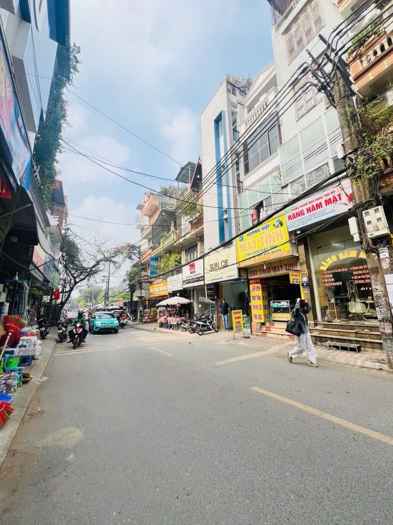  ???? BÁN NHÀ CĂN HIẾM  GẦN CẦU GIẤY NGANG 4M – NHÀ 5 TẦNG – OTO VÀO TẬN NƠI – 9 TỶ CÓ THƯƠNG LƯỢNG ???? ???? LH ????0972.078.667 