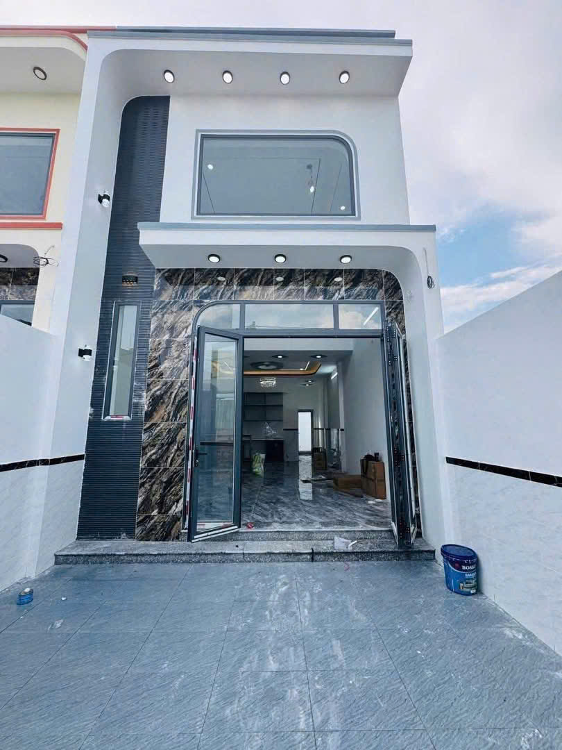  BÁN NHÀ PHỐ MỚI 100% – ẤP 4 - XÃ BÀ DIỂM - HUYỆN HÓC MÔN - TPHCM 