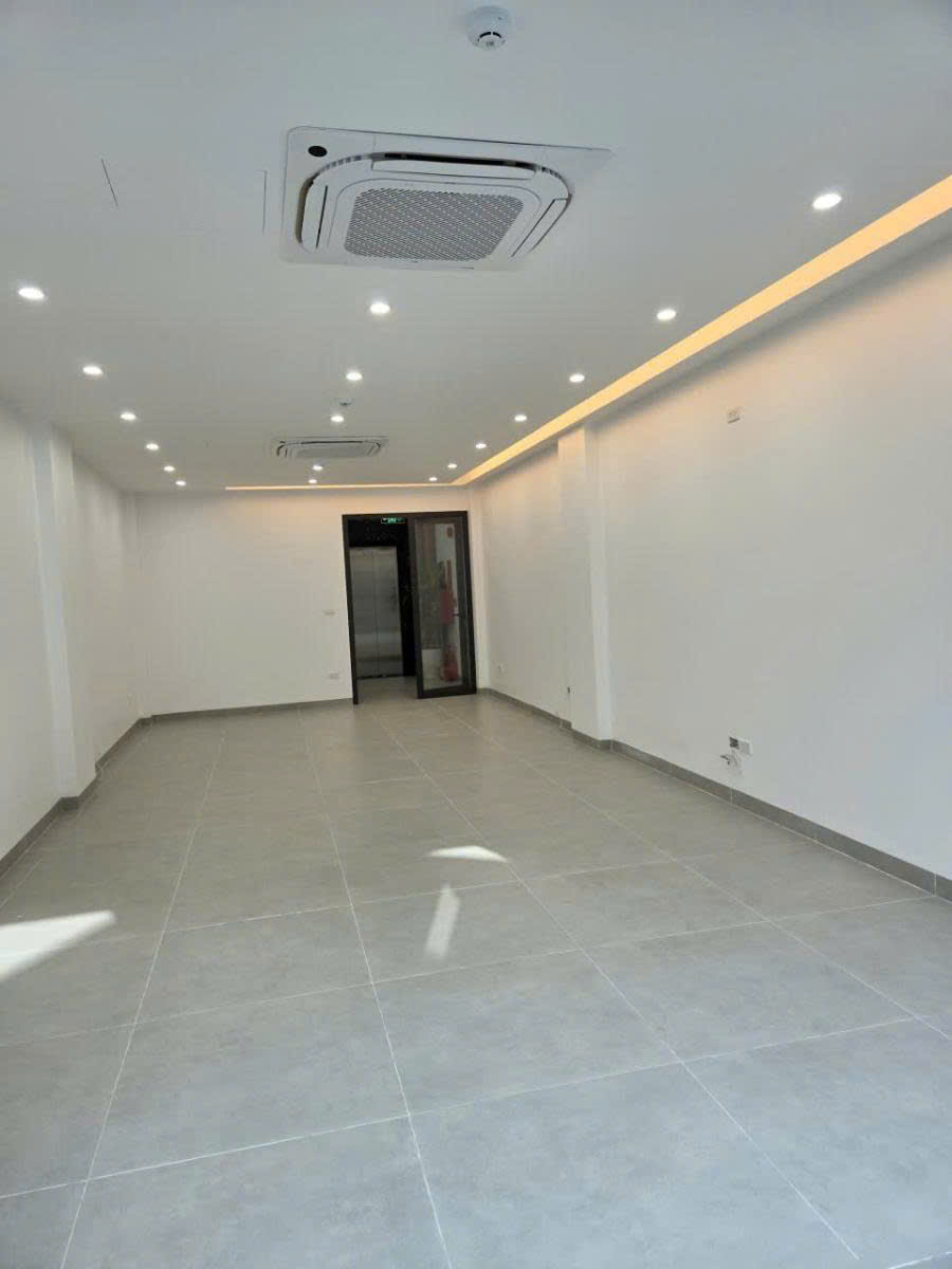  NGUYỄN KHANG - Ô TÔ TRÁNH - KINH DOANH - 73m2 9 tầng mt  4.5m Giá 35.3tỷ 