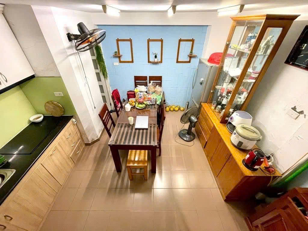  TRƯỜNG CHINH VỊ TRÍ VIP – VÀI BƯỚC RA PHỐ – 41 m² mặt tiền 4m 4 tầng Giá 11.2 tỷ 