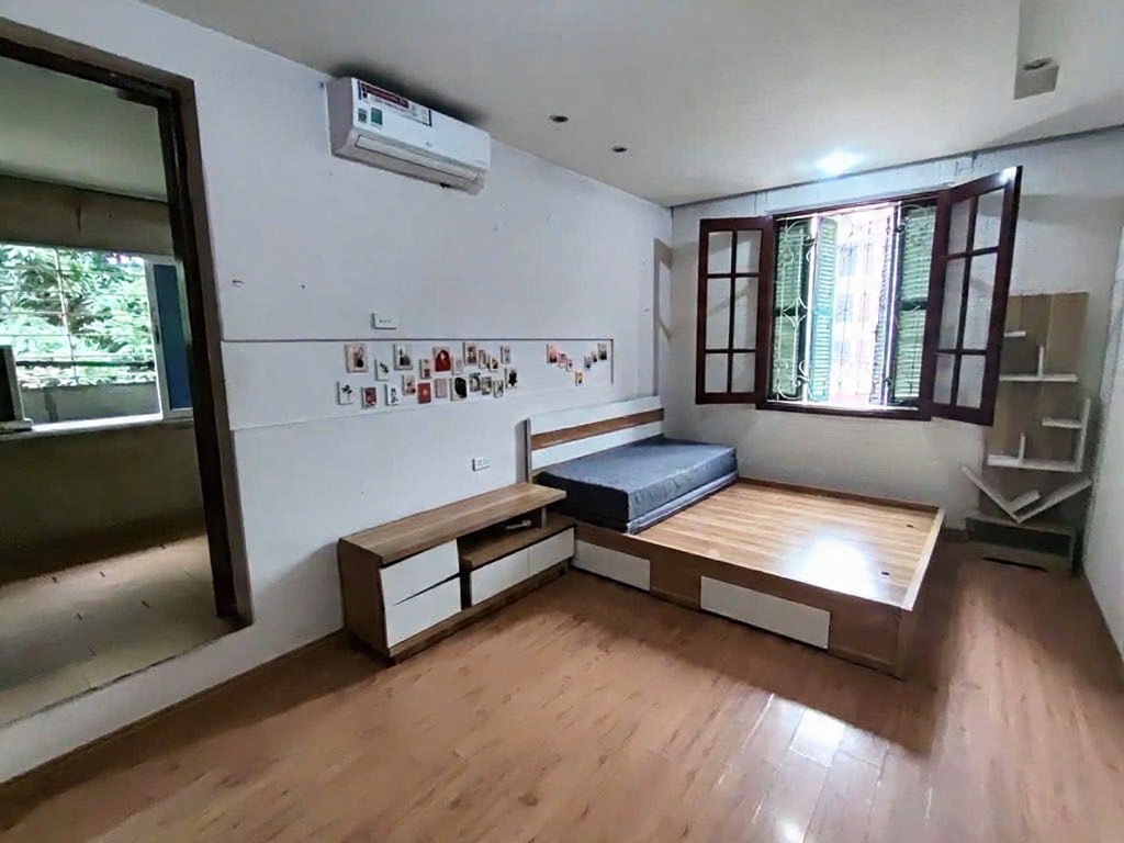  bán nhà tập thể đường 800a cầu giấy DT 31/90m giá 4,95 tỷ 