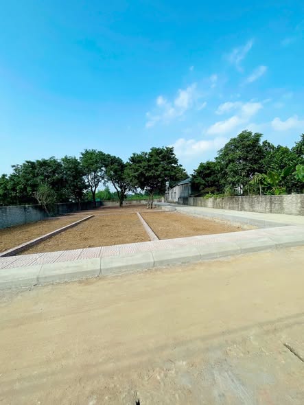  Bán lô góc 72m² cực đẹp – Trung tâm Xuân Khanh - Sơn Tây 