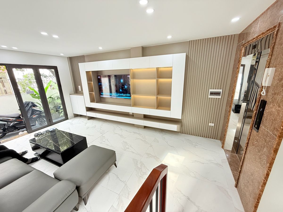  LÔ GÓC PHỐ SÀI ĐỒNG 55M2, 6T THANG MÁY, FULL NỘI THẤT, Ô TÔ CẠNH NHÀ. CHỈ 9 TỶ 