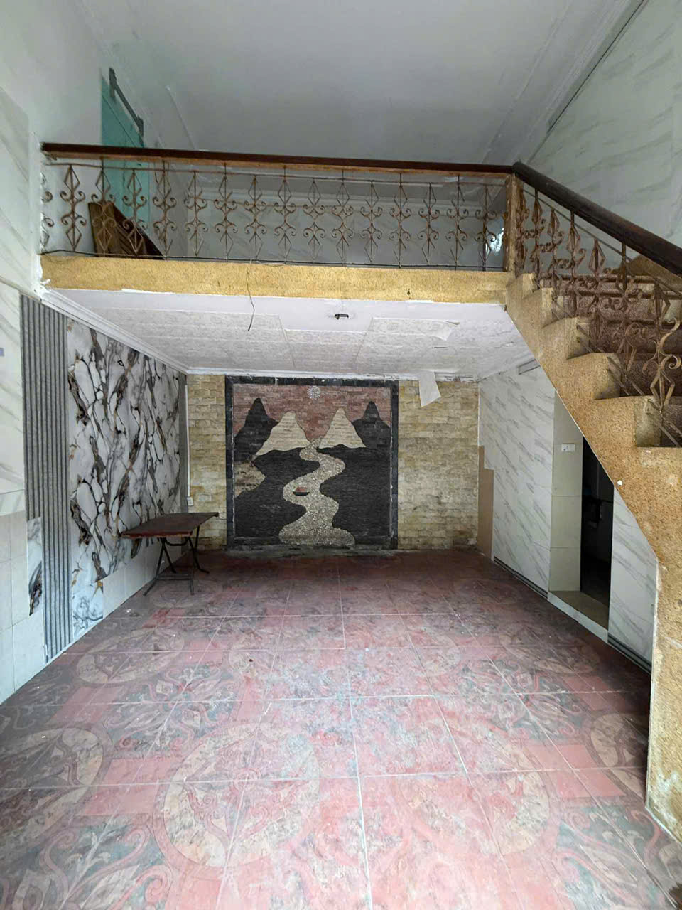  Cho thuê nhà MP Bùi Ngọc Dương 30m² x 3 tầng, MT 6m, 1PN 1WC, 11 triệu 