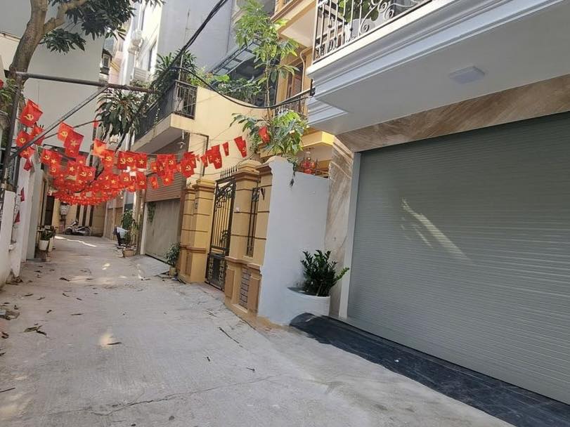  CHỈ 23 TỶ, GIÁ TỐT TT BỒ ĐỀ 81M2, 6 TẦNG, MT5M DÂN XÂY, GARA 7 CHỖ, THANG MÁY 