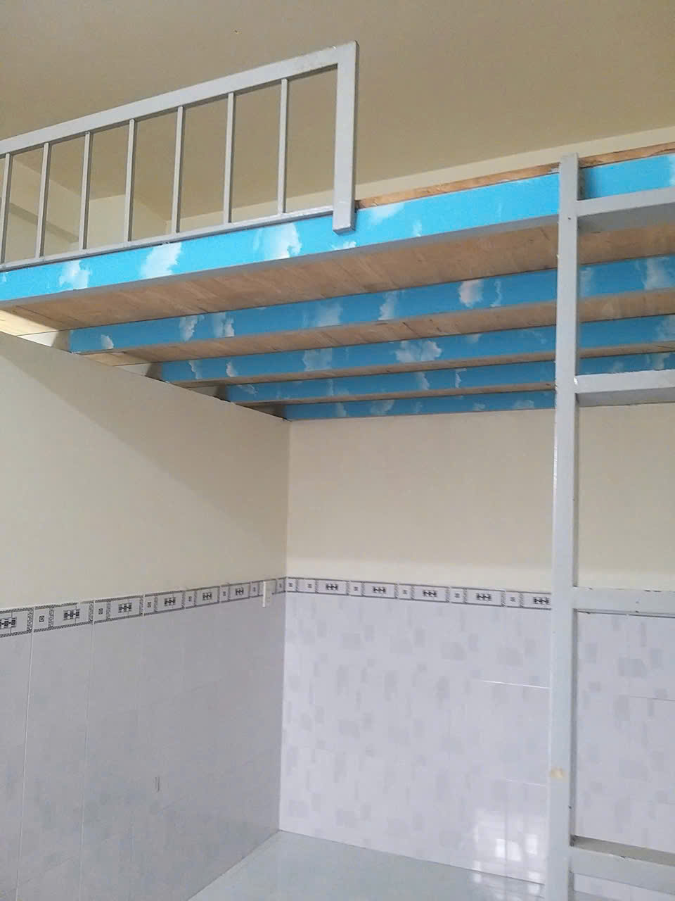  PHÒNG TRỌ CÓ GÁC – MÁY LẠNH – PHẠM VĂN BẠCH, TÂN BÌNH - TPHCM -  2,6 TRIỆU 