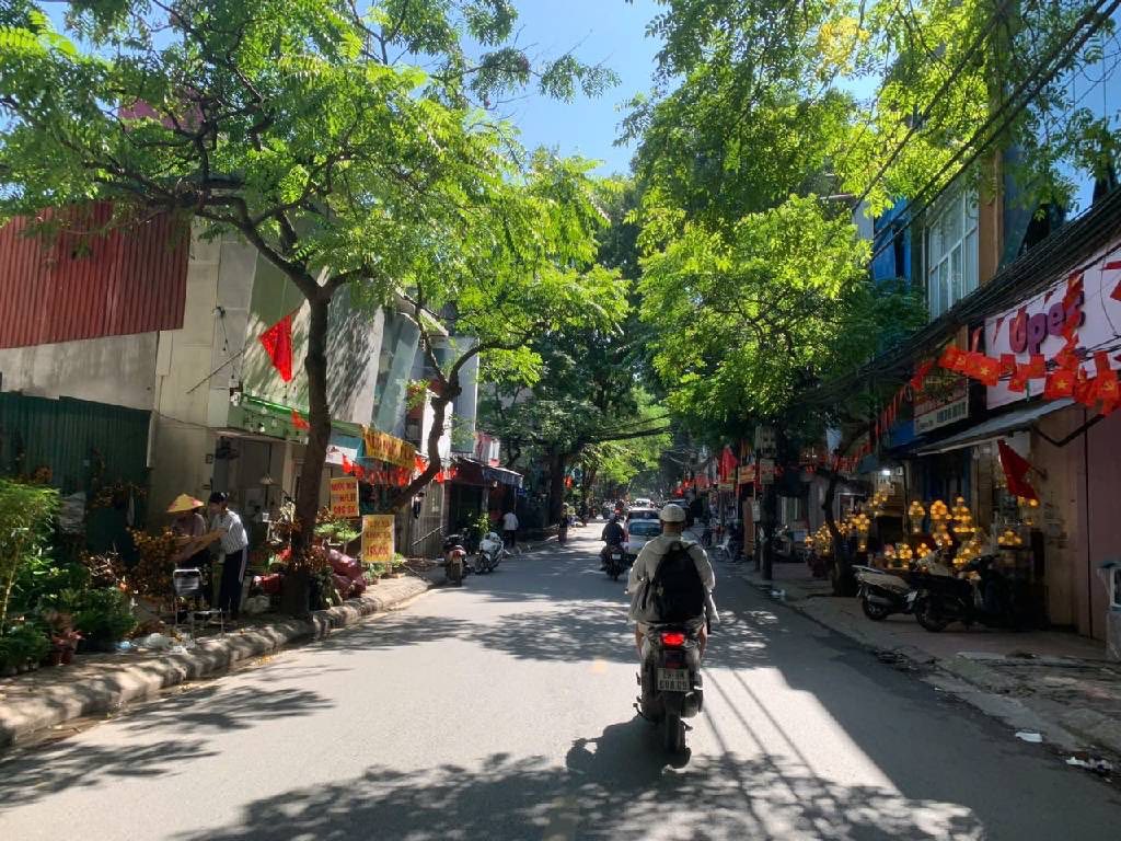  Vị trí đẹp, bán nhà mặt phố Vĩnh Phúc Bưởi, vỉa hè kinh doanh, ô tô tránh, chỉ 21 tỷ 