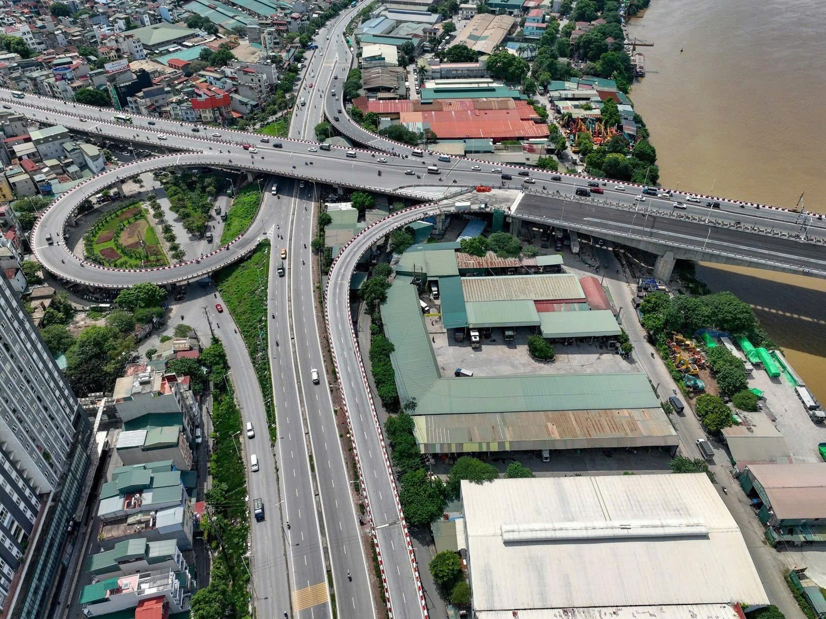  ĐẤT VÀNG CỔ LINH LONG BIÊN 55M2, MT4M -  NGÕ THÔNG Ô TÔ - NHỈNH 12 TỶ 