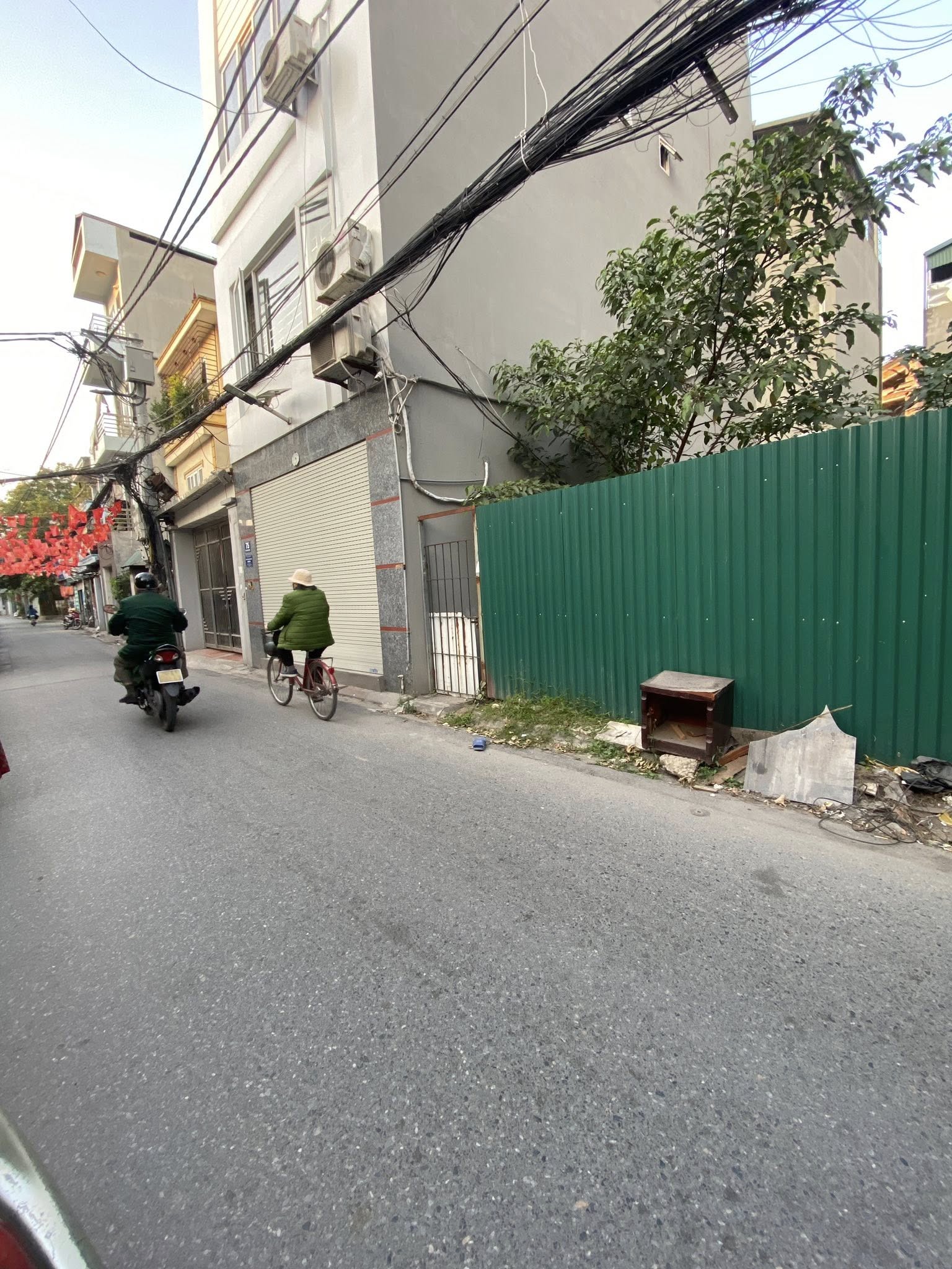  Bán đất Ngọc Thuỵ 91m x 4m3 mặt ngõ kinh doanh, oto thông. 