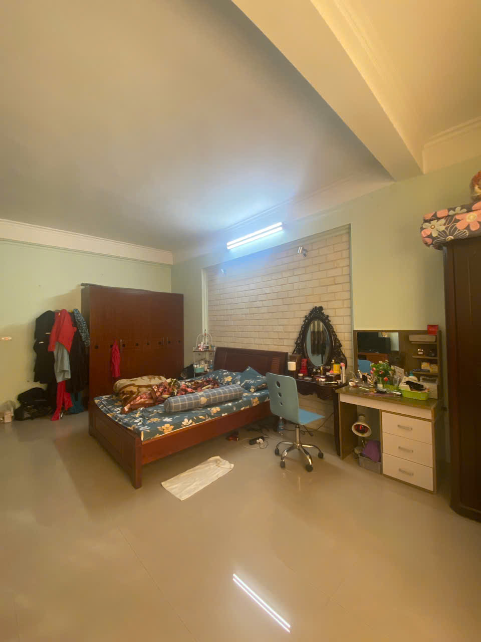  Bán đất tặng nhà Ngọc Lâm – 90m² – 4 tầng – Trung tâm Long Biên 