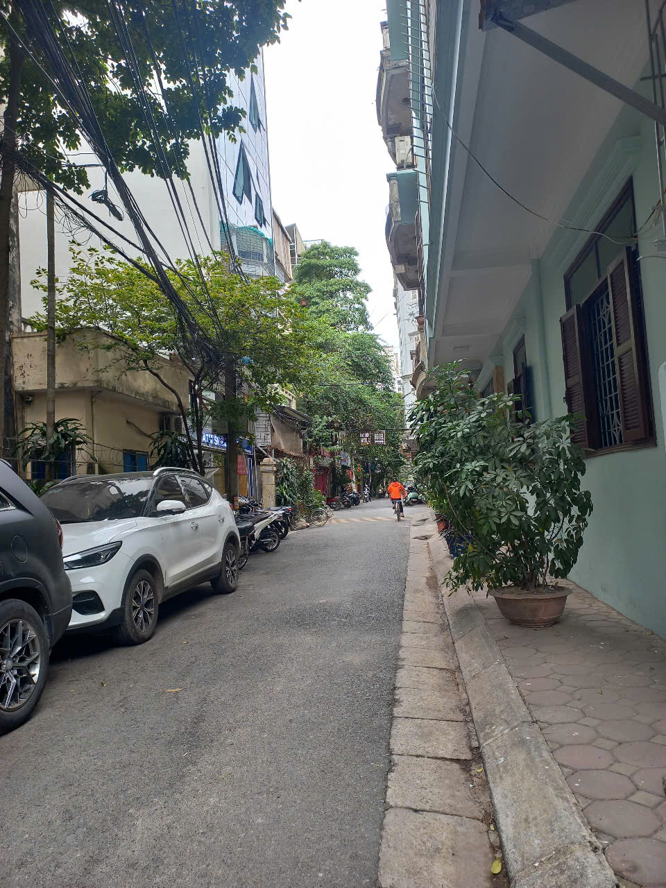  BÁN NHÀ PHÂN LÔ KHUẤT DUY TIẾN, DT40M2 5T, OTO TRÁNH VỈA HÈ KINH DOANH ĐỈNH, NHỈNH 20 TỶ 