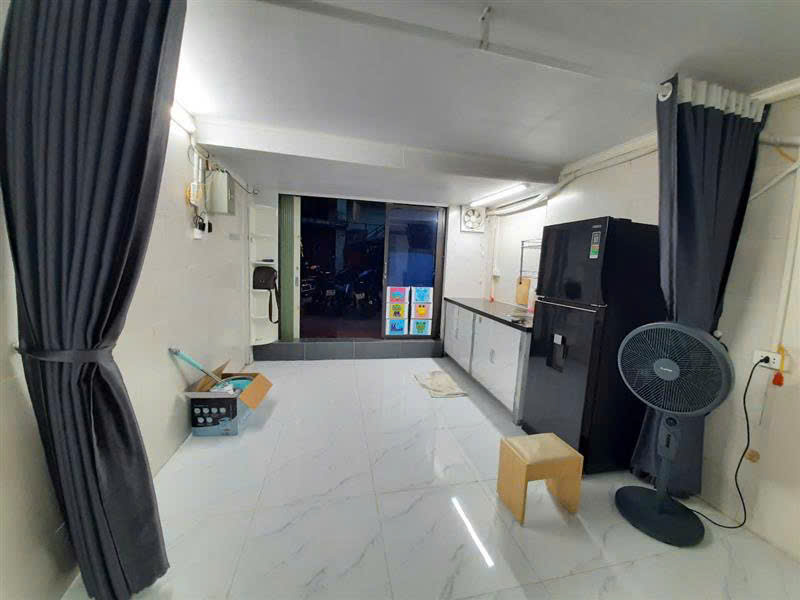  BÁN CĂN HỘ TẦNG 1 – Ô TÔ ĐỖ CỬA – TRẦN BÌNH, MAI DỊCH – 2,2 TỶ 