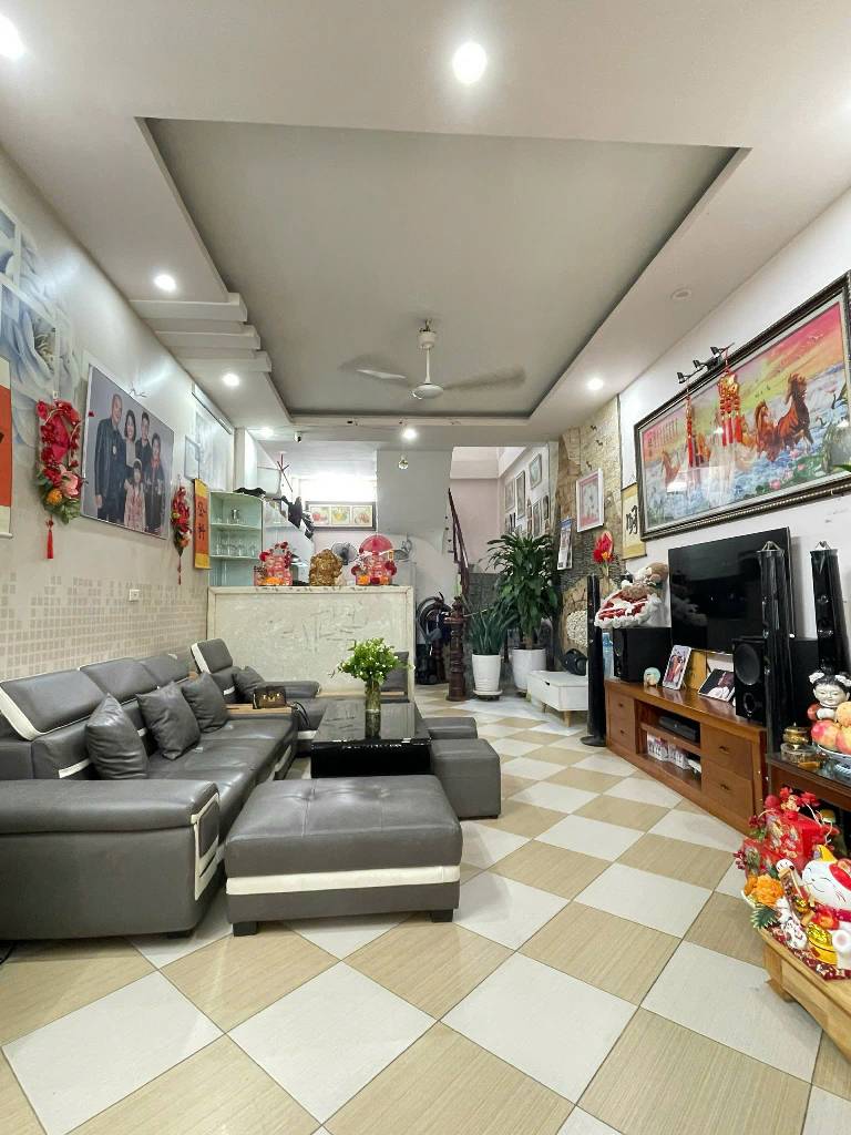  Bán nhà Kim Giang, Hoàng Mai, 10m Ô tô, nở hậu nhẹ, 54m2, 11.6 tỷ(CTL) 