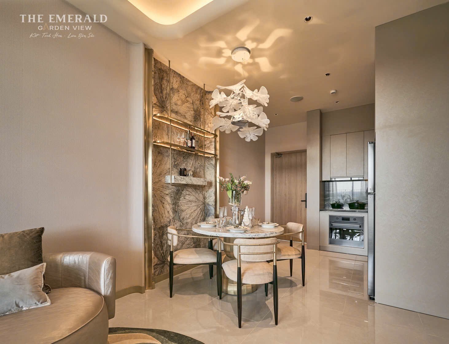  The Emerald Garden View mang đến trải nghiệm sống khác biệt với căn hộ 67m² – view hồ bơi đẹp – giá từ 2,4–2,5 tỷ. 