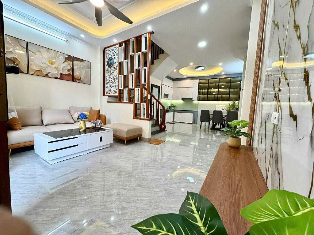  Nhà Phú Đô Trung Tâm Mỹ Đình – Full Nội Thất – Ở Sướng
Hàng Hiếm Phú Đô Nam Từ Liêm – Nhà Đơn Lập – Hai Thoáng Trước Sau
. Tại SVĐ Mỹ Đình. 40 m * 5 Tầng. 8,1 Tỷ. ĐT 0972 078 667 