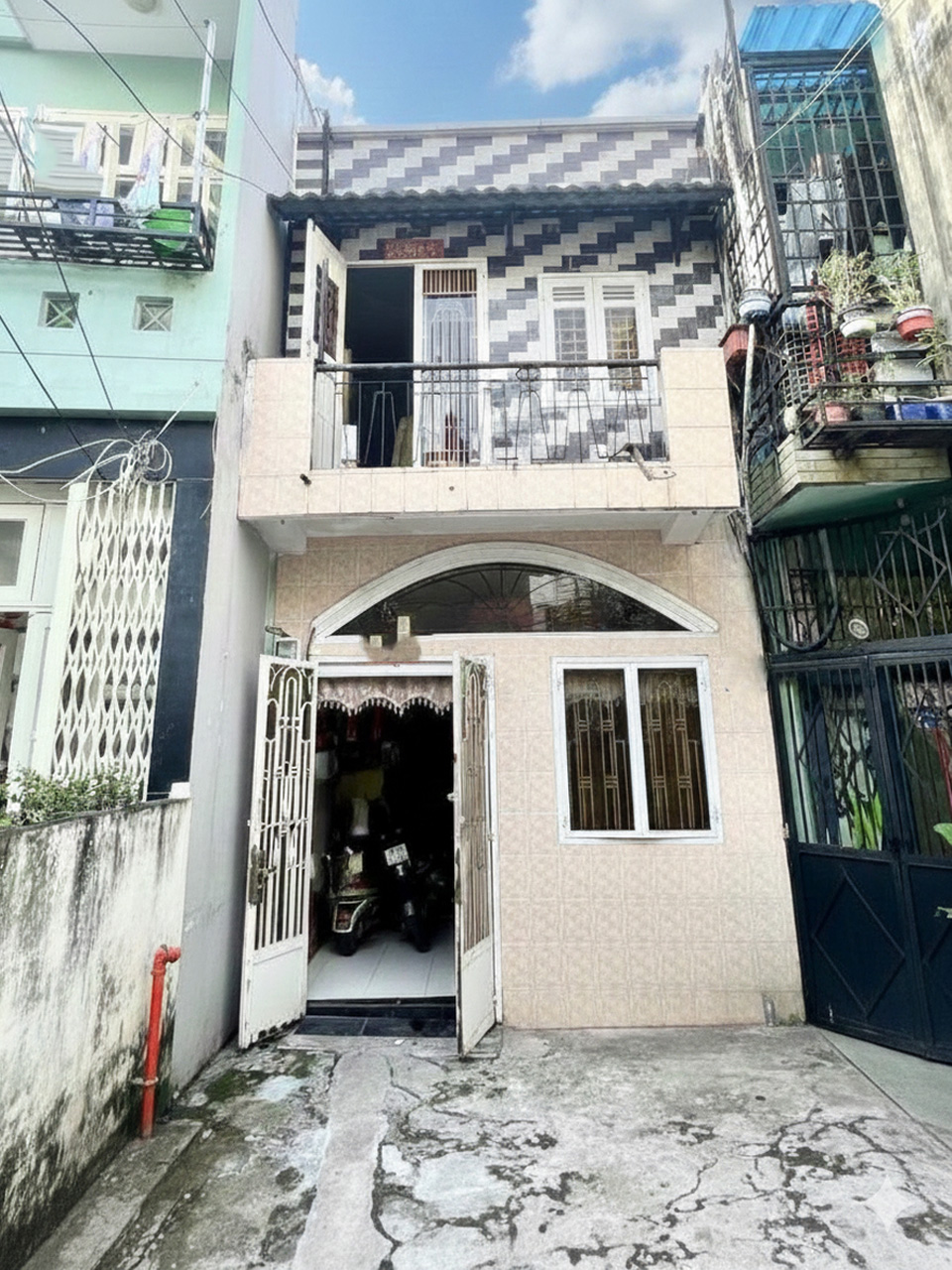  T1867 ???? Giảm 1.1tỷ! sát chợ Bà Chiểu Bình Thạnh, SHR, Nở hậu, 3.5x13m, 9.x tỷ 