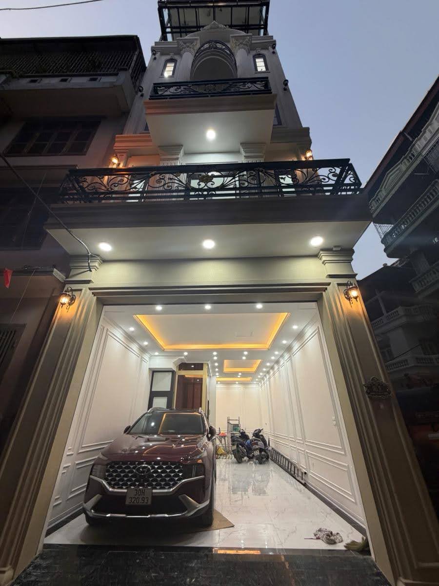  Phân lô Cán bộ Cao cấp Phố Quan Nhân-90m*6tầng- Lô góc- Vỉa hè - Ôtô -Kinh doanh-Giá 28 tỷ 