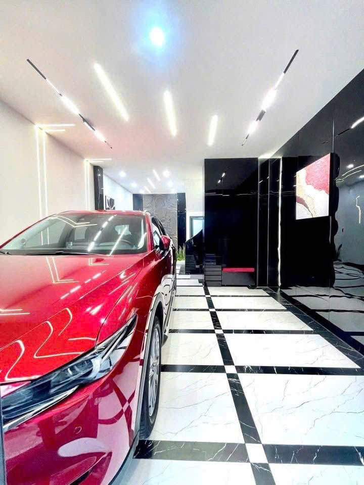  Bán nhà Đàm Quang Trung 60m 8 tầng MT4m gara ô tô hơn 16 tỷ 