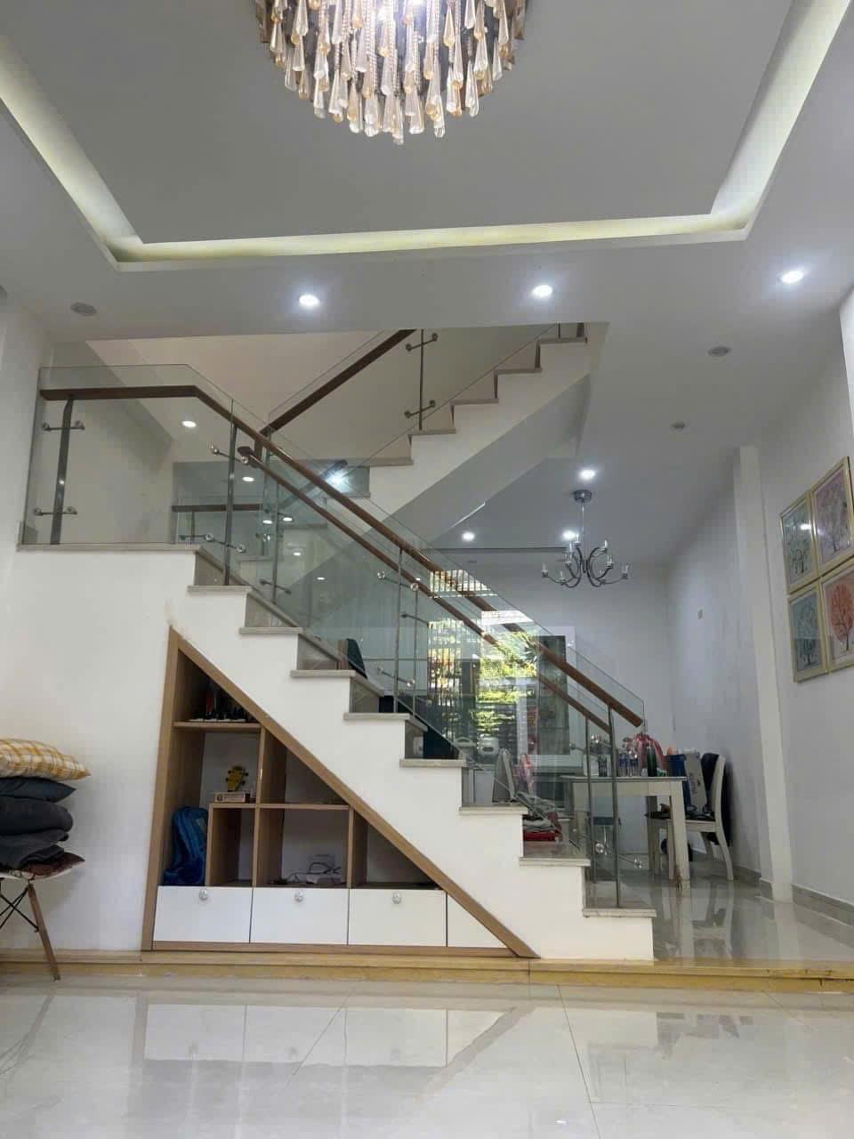  Nhà Đẹp 2 Tầng - Gần Biển Thanh Bình - Đường Trần Cao Vân - Hải Châu - Giá nhỉnh 5 tỷ 