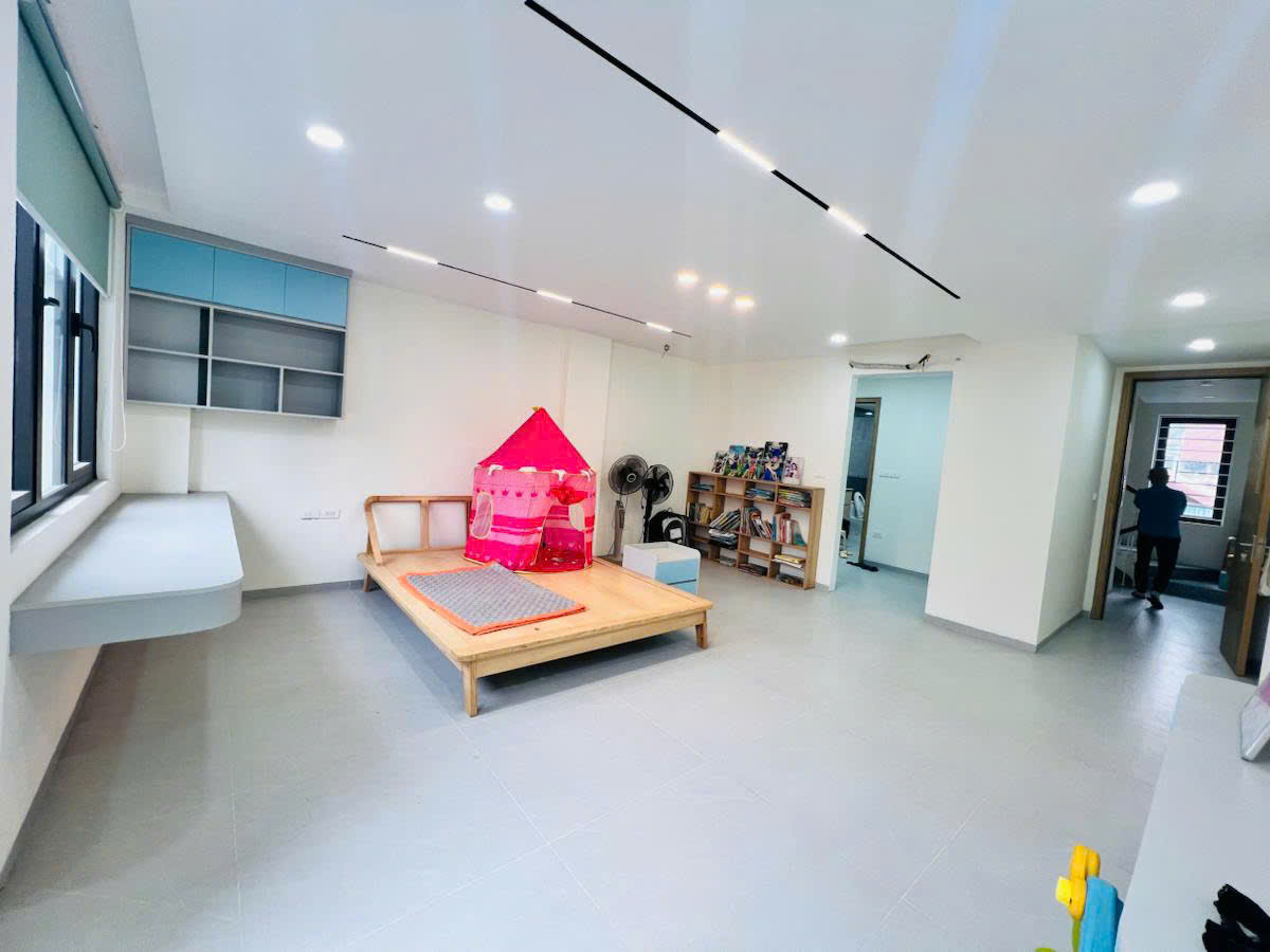  TRẦN QUANG DIỆU - 7 TẦNG THANG MÁY KINH DOANH - 56m2 mt 5m Giá 29.9 tỷ 