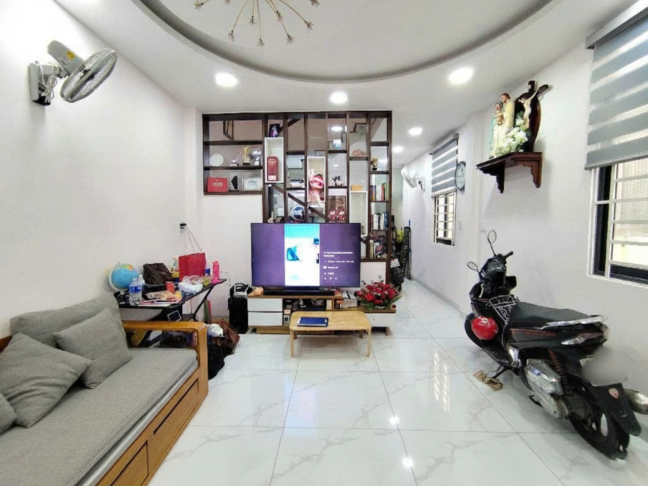  O1870 ???? sát cầu Băng Ky Bình Thạnh, SHR, Vuông, 2 tầng, 4.2x14m, 7.x tỷ 