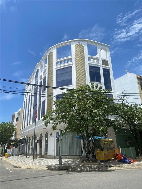  Bán nhà 3 tầng, giáp 2 mặt đường Liên Chiểu, Đà Nẵng - DT:142m2 