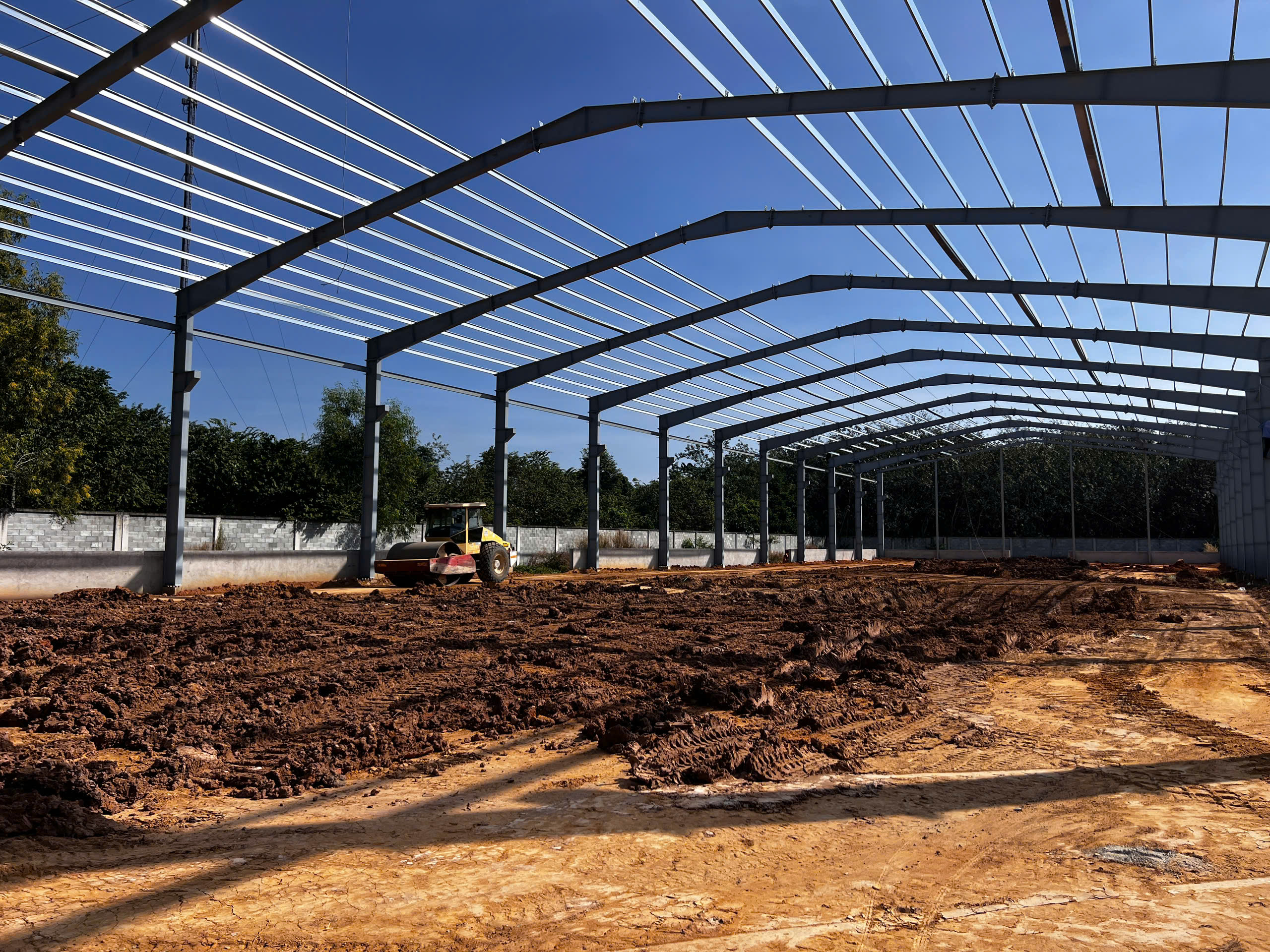  CHO THUÊ XƯỞNG TÂN UYÊN – GẦN VSIP 2 dt 2000M2 