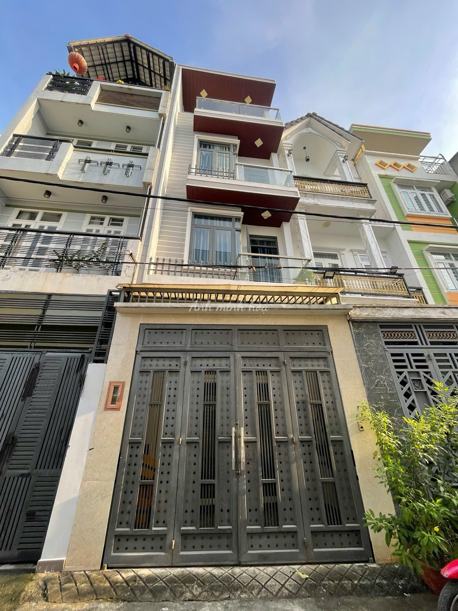  căn nhà ngay LÃ XUÂN OAI, không nghỉ NHƠN PHÚ A, Q9 - 4 TẦNG - 70M2 khu đất - giá chỉ NHỈNH 5 TỶ 