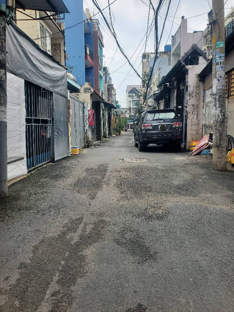  Bán nhà HXH Gò Dầu Tân Phú, (60m²) 4m x 15m x 5 tầng, 6PN, gần chợ Tân Hương chỉ 9.5 tỷ. 