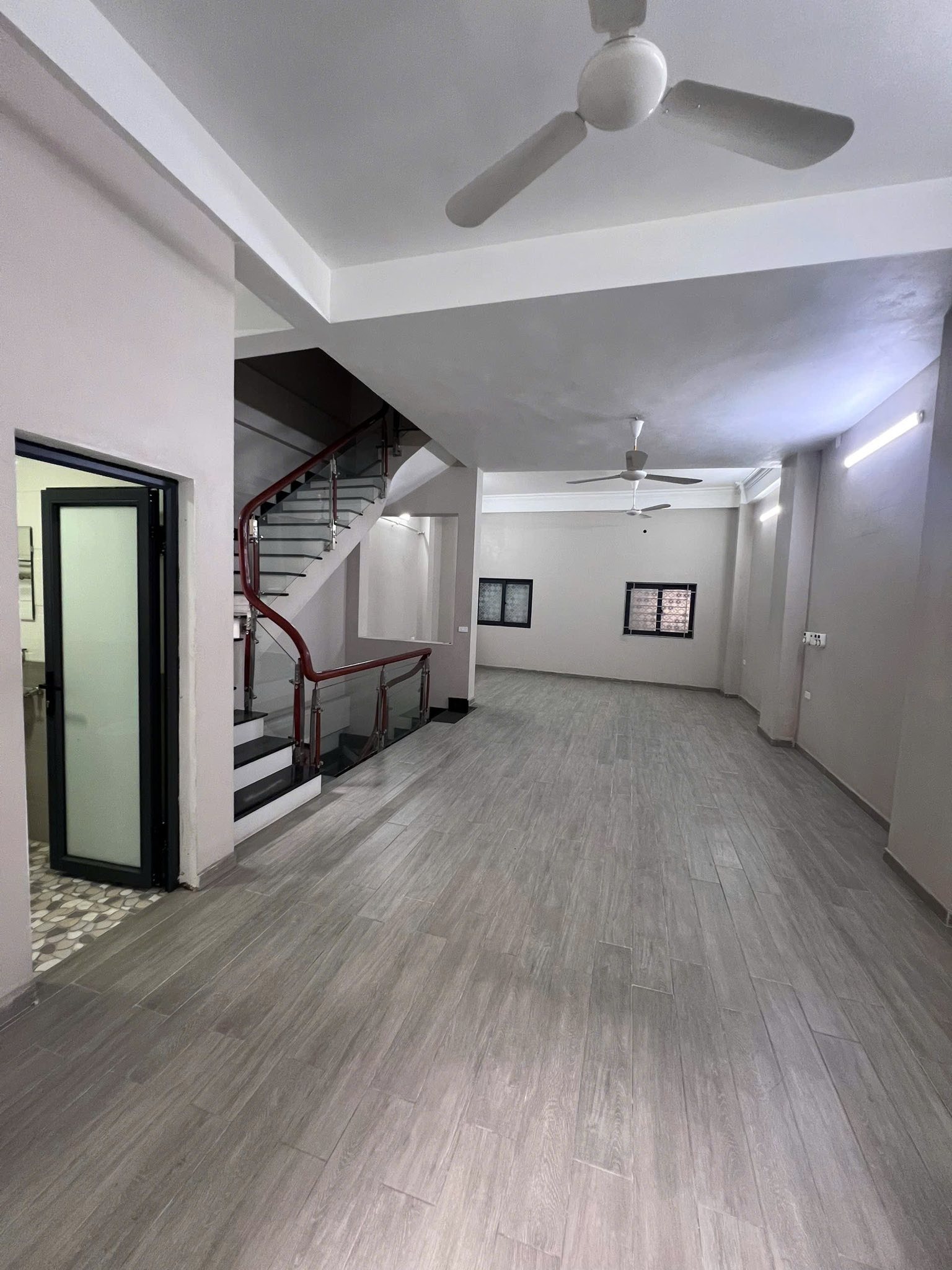  SIÊU PHẨM TÂY HỒ PHỐ TRÍCH SÀI  55 M 4T MT 5,9M GIÁ 17,8 TỶ-NGÕ THÔNG- KINH DOANH- GẦN HỒ 