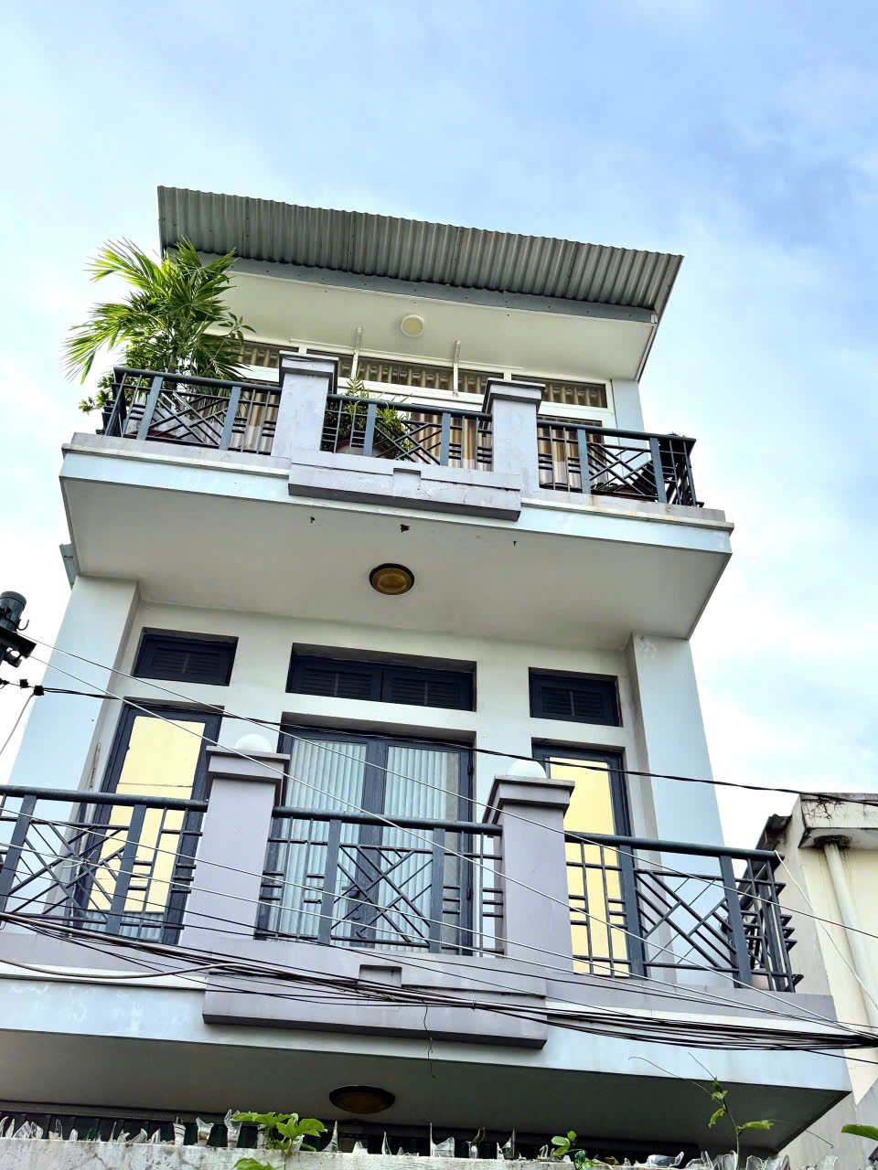  Bán nhà gần chợ Đầm chỉ 4,2 tỷ – 2 mặt tiền – sổ hồng hoàn công – trung tâm Nha Trang 