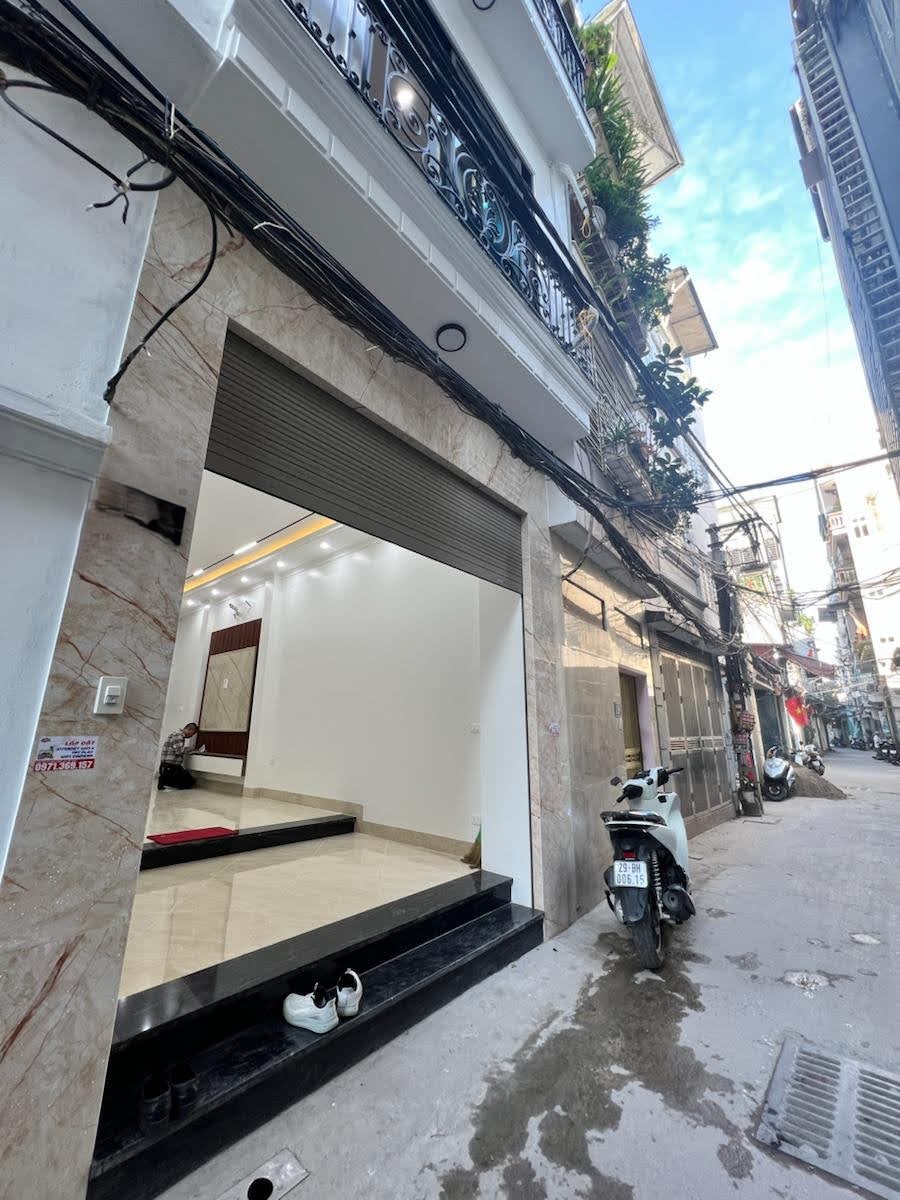  Nhà Phố Định Công Thượng-37m*6tầng-Thang máy-Ngõ thông ôtô - Giá 11.5 tỷ 