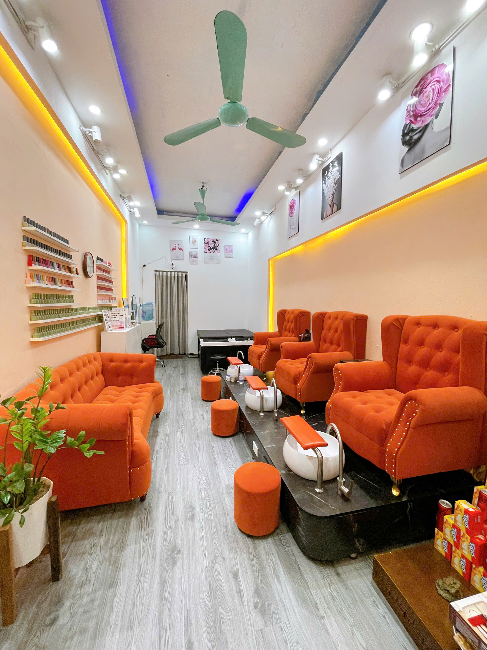  SANG NHƯỢNG TIỆM NAILS – GỘI ĐẦU  PHỐ TÔ HIỆU (ĐOẠN ĐẸP) 