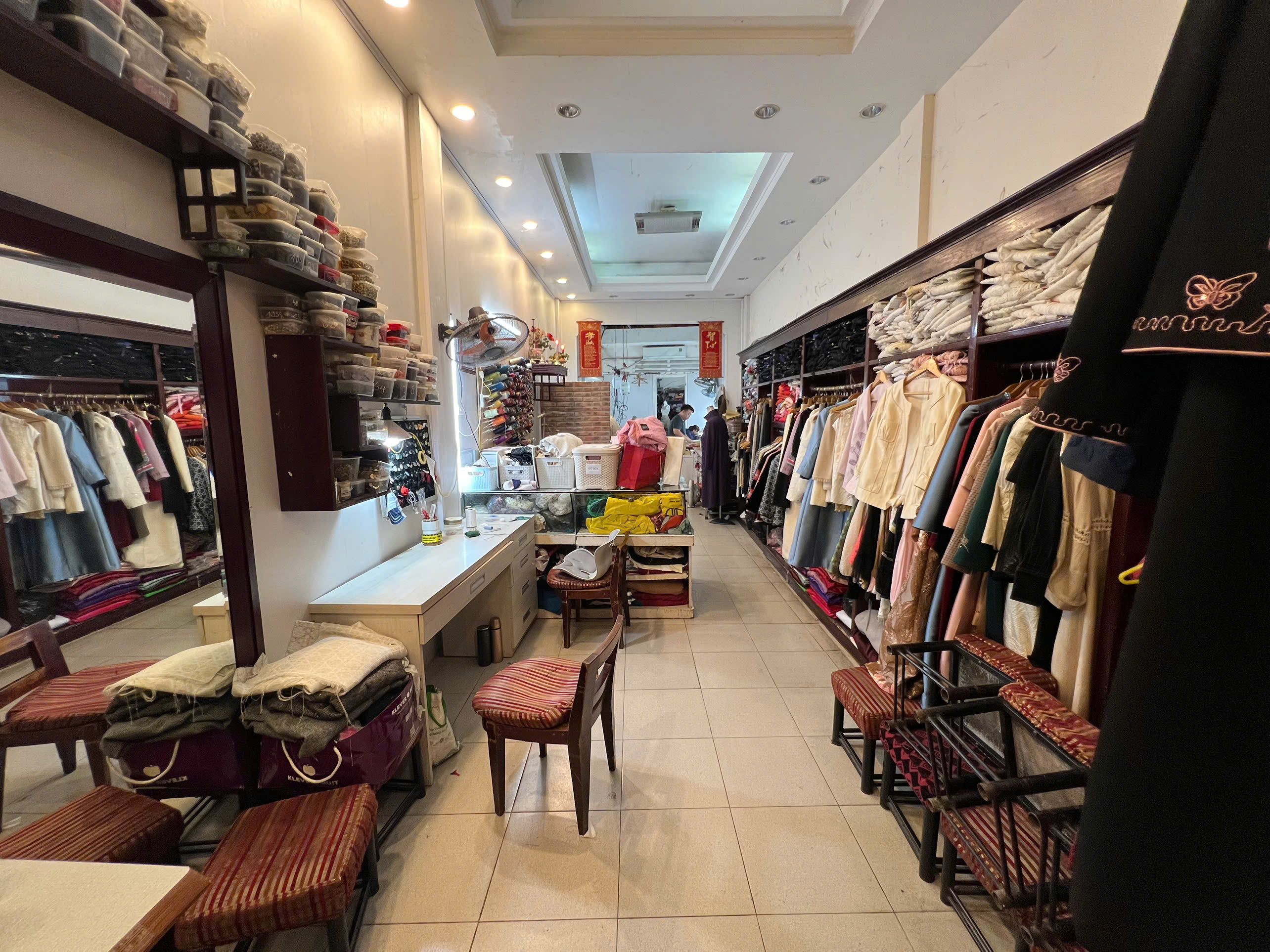  LinhHK cho thuê mặt phố Hàng Bông – 260m², vị trí đẹp, giá 4.000 USD 