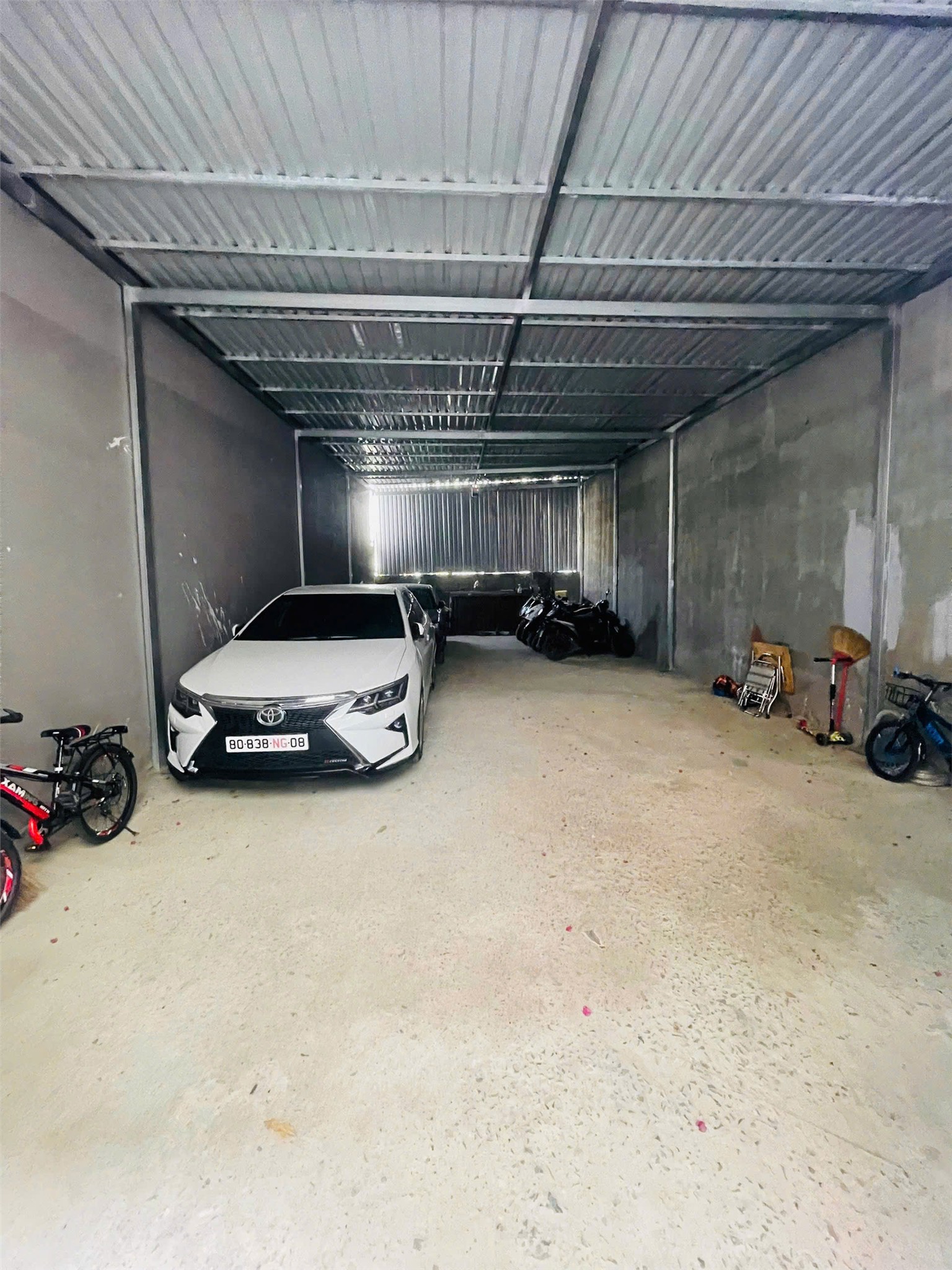  Bán Đất Quận 2 - Sát Trương Văn Bang - 86M - Ngang Khủng 6M - Xe Hơi Đỗ Cửa - Nhỉnh 9 Tỷ 