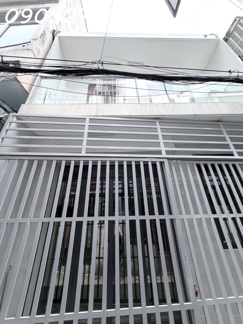  NHỈNH 4 TỶ-  NGAY CHỢ PHẠM VĂN HAI - 30m2 - NGANG 5m VUÔNG A4 - VÀI BƯỚC RA XE TẢI - CỰC HIẾM 