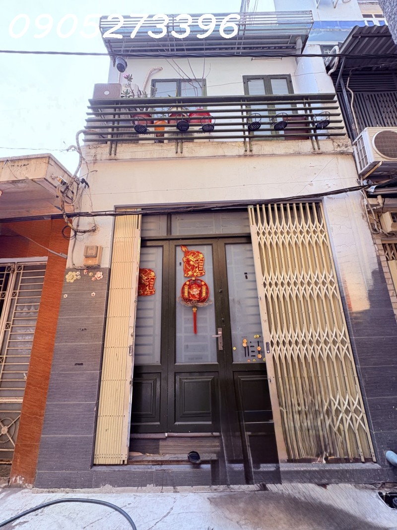  NGAY TRUNG TÂM PHÚ NHUẬN - KẾ BÊN QUẬN 1 - NHÀ ĐẸP GIÁ RẺ - HẺM TĨNH TÂM MỚI LÀM SẠCH SẼ - 4.5 tỷ ( giá cũ 4.8 tỷ) 