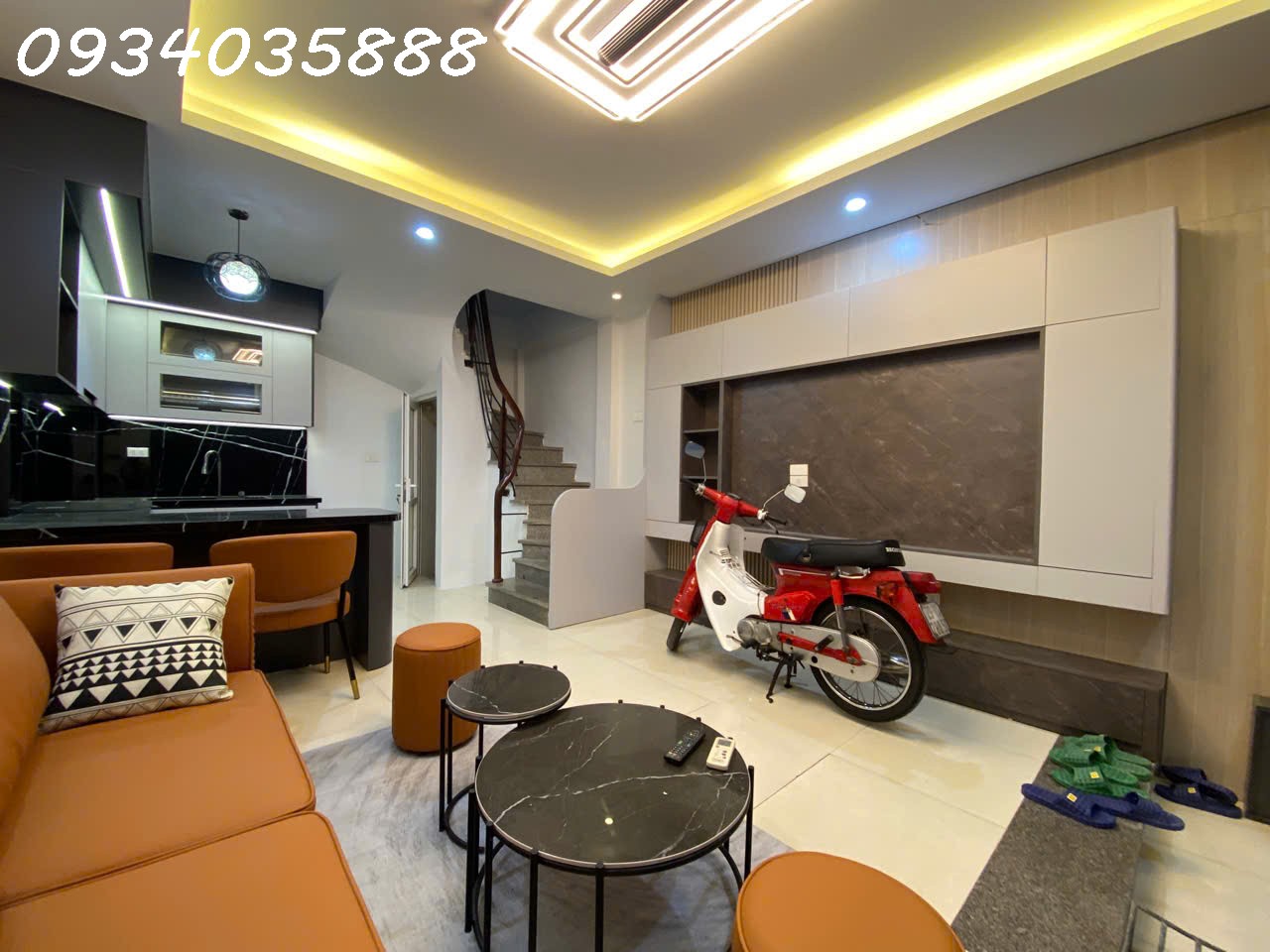  Chính chủ gửi bán nhà Ngọc Thụy, Long Biên 