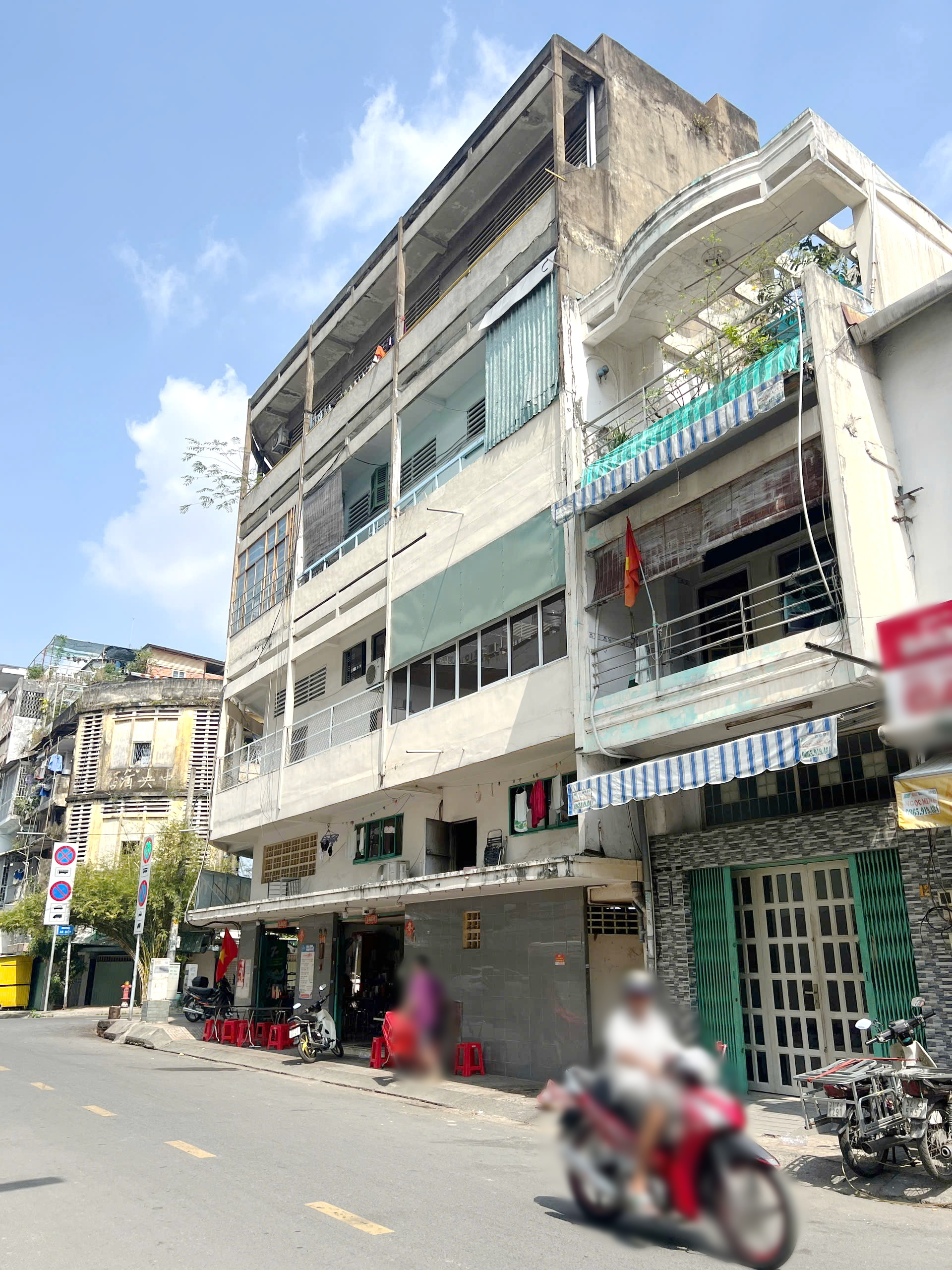  Nhà 4 tầng mặt tiền đường Phan Phú Tiên P10Q5. Giá 19.5 tỷ 