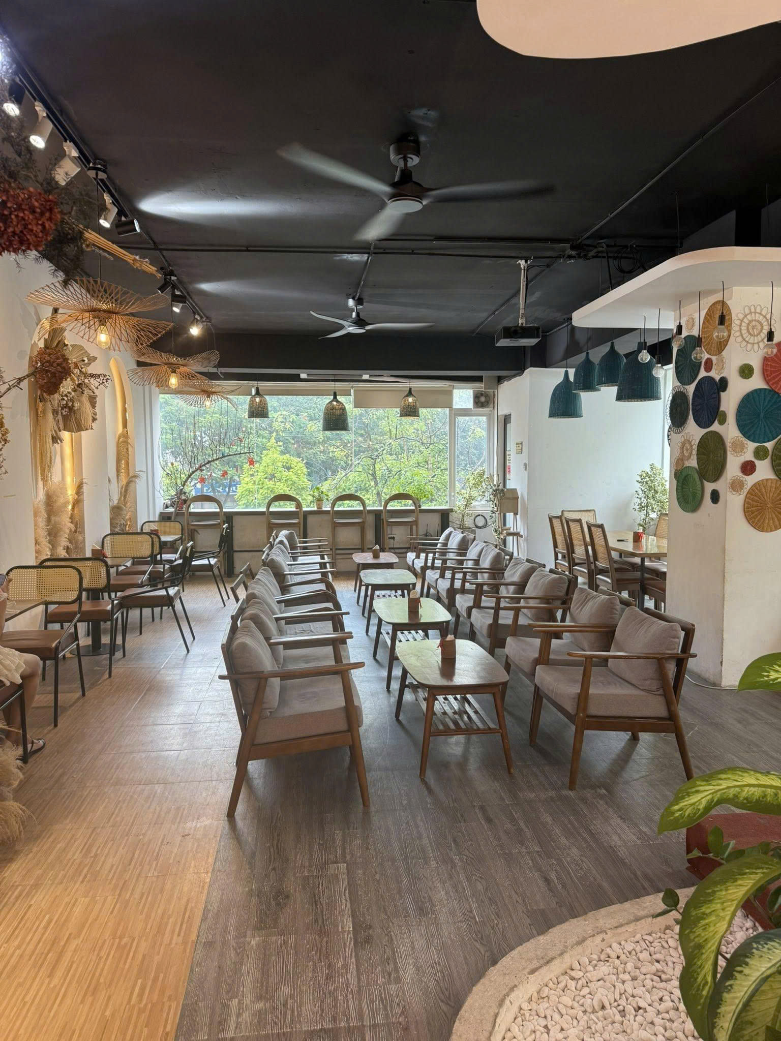  SANG NHƯỢNG QUÁN CAFE – TRÀ – KHÔNG GIAN SỰ KIỆN TẠI CẦU GIẤY 