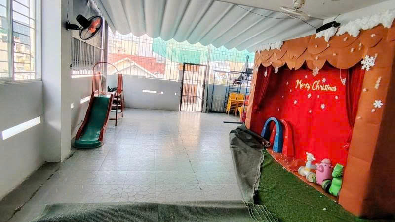  Bán nhà 2 Mặt tiền Nhiêu Tứ, giao Phan Xích Long, 7x20m, 5 Tầng, có HĐT 80tr, chỉ 31,9 tỷ 