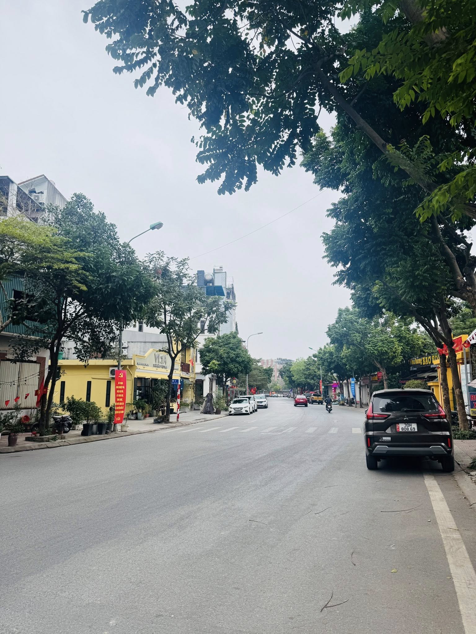  MẶT PHỐ VIP HỒNG TIẾN 85M2, MT6M - VỈA HÈ QUYÊN LỰC, VIEW TRIỆU ĐÔ - NHỈNH 5X TỶ 