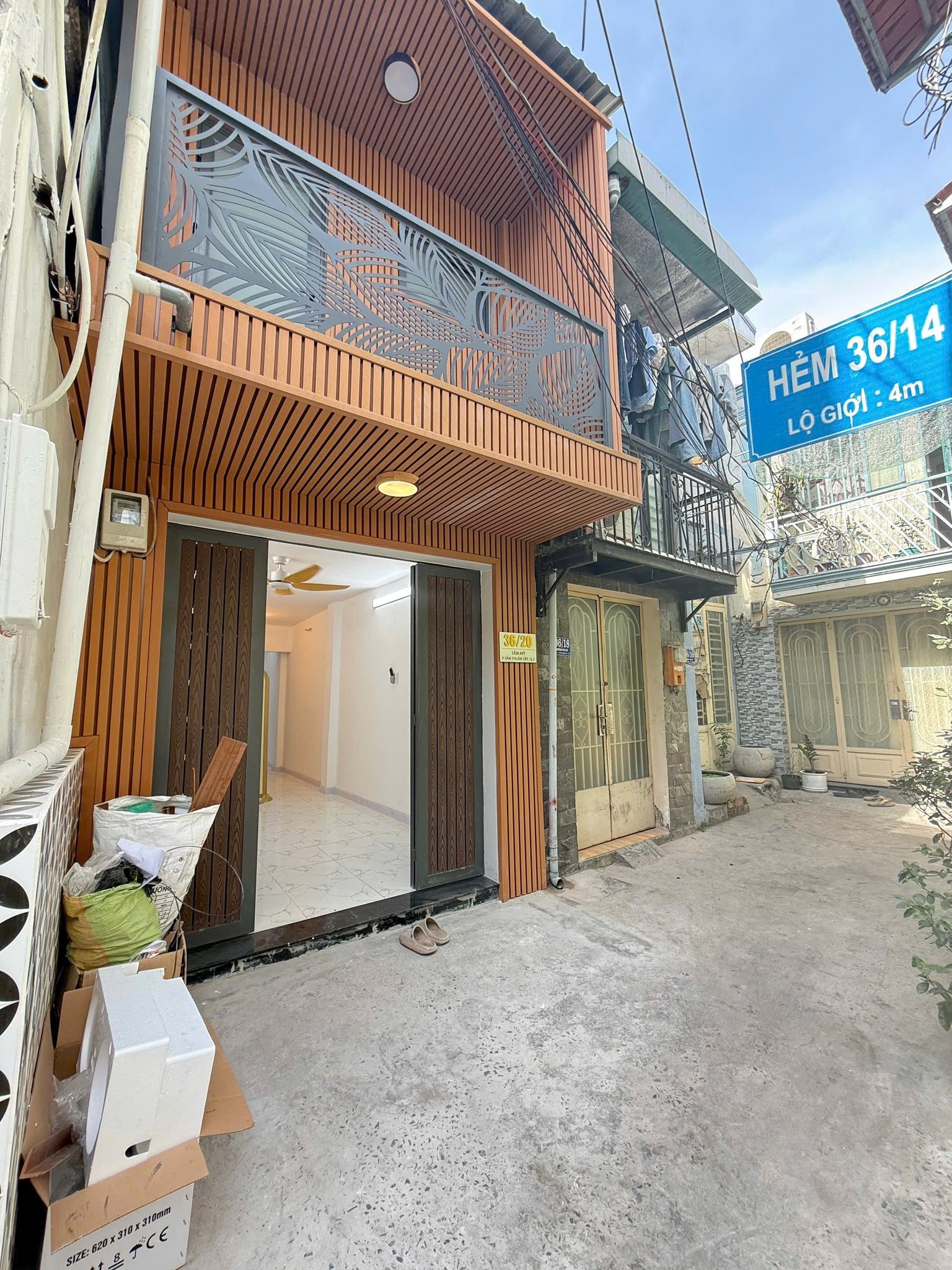  Hàng hiếm Quận 7 - Nhà 3 tầng đối diện ĐH Tài chính Marketing - Giá chỉ 4.29 tỷ"
Nhà nở hậu chữ L tài lộc - Tân Mỹ, Q7 