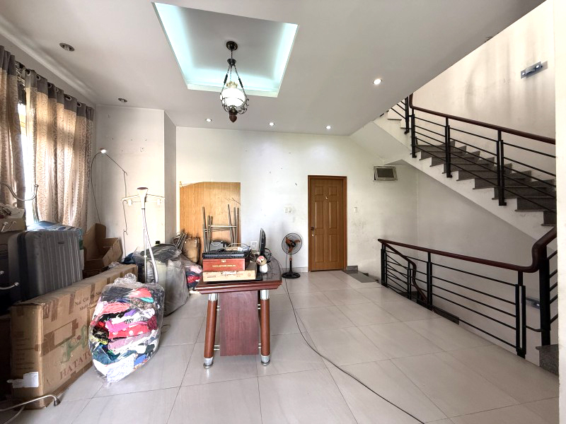  Bán Villa Sân Vườn 3 Tầng Đẳng Cấp 184m2 Gần Metro Bình Thái Chỉ 23 Tỷ Trường Thọ, Thủ Đức. 