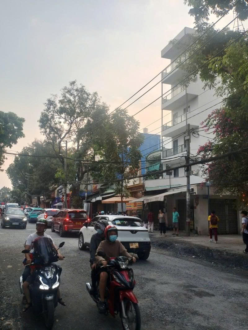  Bán nhà Mặt tiền Lê Văn Thọ - đoạn Phạm Văn Chiêu, 5x22m, 3 Tầng, sổ A4, HĐT 36 tr, 16,5 tỷ. 