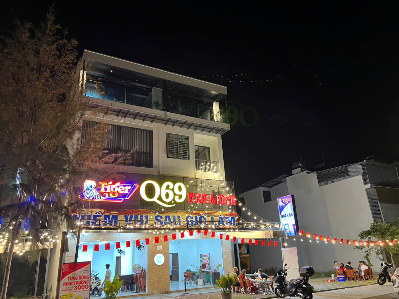  SANG NHƯỢNG GẤP QUÁN NHẬU GẦN CẦU PHONG CHÂU- PHƯỜNG  PHƯỚC HẢI - TP.  NHA TRANG - KHÁNH HÒA 