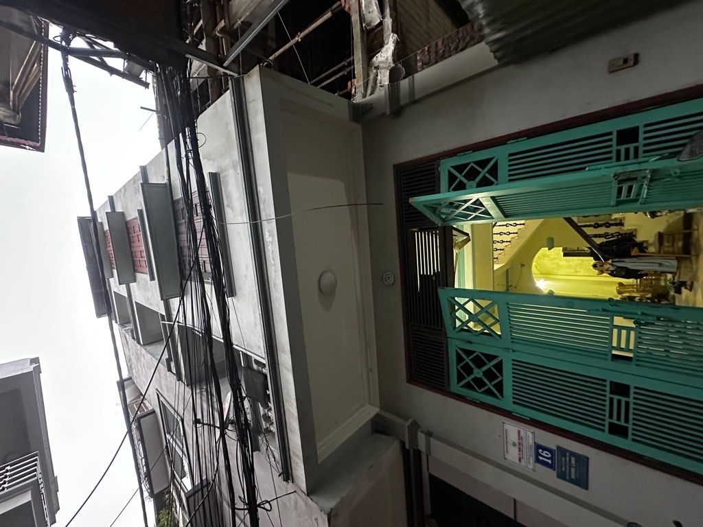  Bán nhà Bằng Liệt, Hoàng Mai, Ô tô, Dân xây KC BTCT 4T, 4N, 40m2, 7.85 tỷ(CTL) 