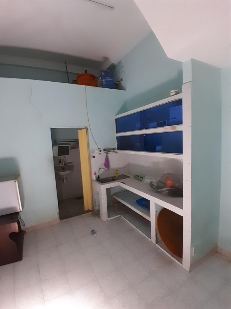  ♣ Nhà Kiệt 3m, 50m ra MT Nguyễn Chí Thanh, 37m2, 2 tầng cứng cáp, 3.x tỷ nhỏ 