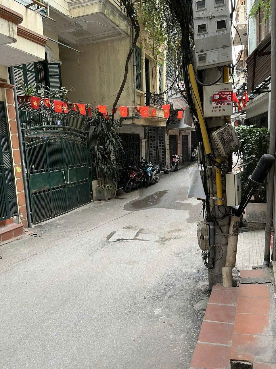  Cho thuê nhà nguyên căn ngõ Hào Nam, 50m² x 5 tầng, 4 PN, 5 WC, 20 Triệu 