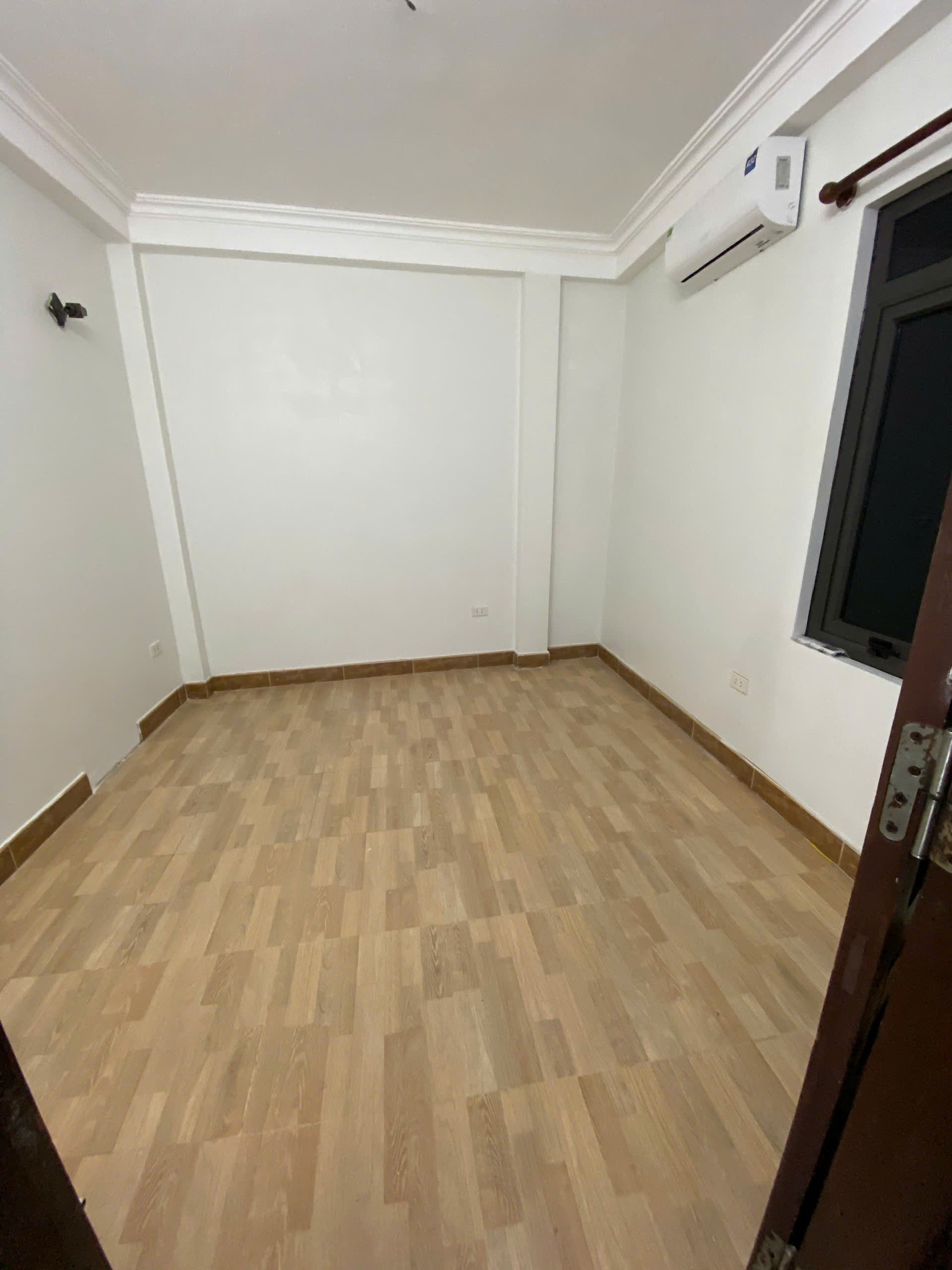  Cần cho thuê nhà ngõ 80 Ngô Thì Nhậm 20m² x 4 tầng 8 triệu/tháng 